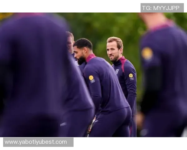 英格兰世界杯新队服曝光贝林汉姆拉什福德等五名球员亮相